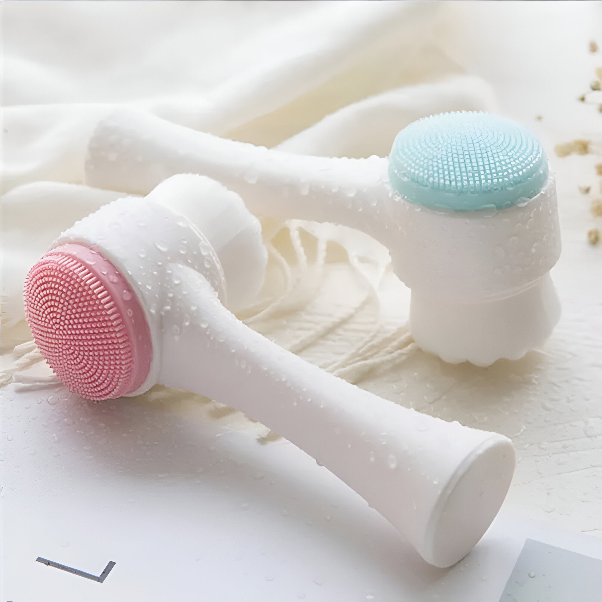 DOUBLE SIDE FACE WASH BRUSH